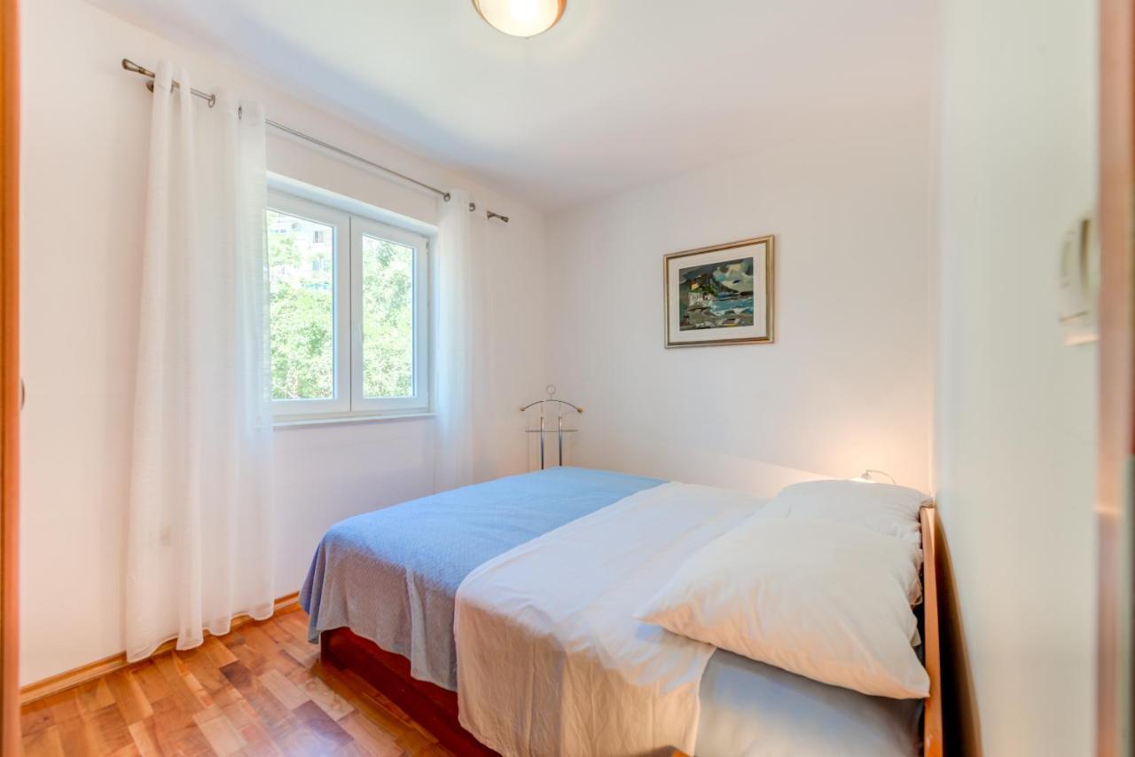 Apartmani Mirta Omis A Exteriör bild