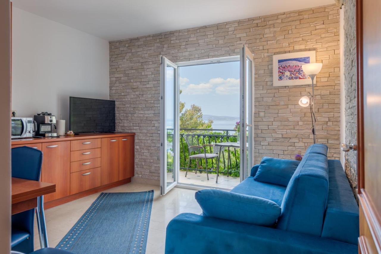 Apartmani Mirta Omis A Exteriör bild